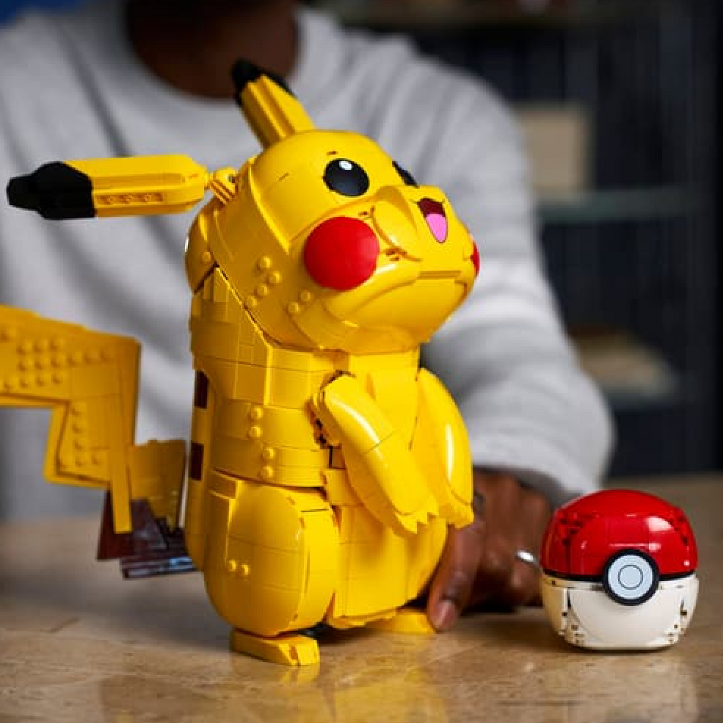 Pok&eacute;mon - Pikachu e Pokebola (2050 pe&ccedil;as)
