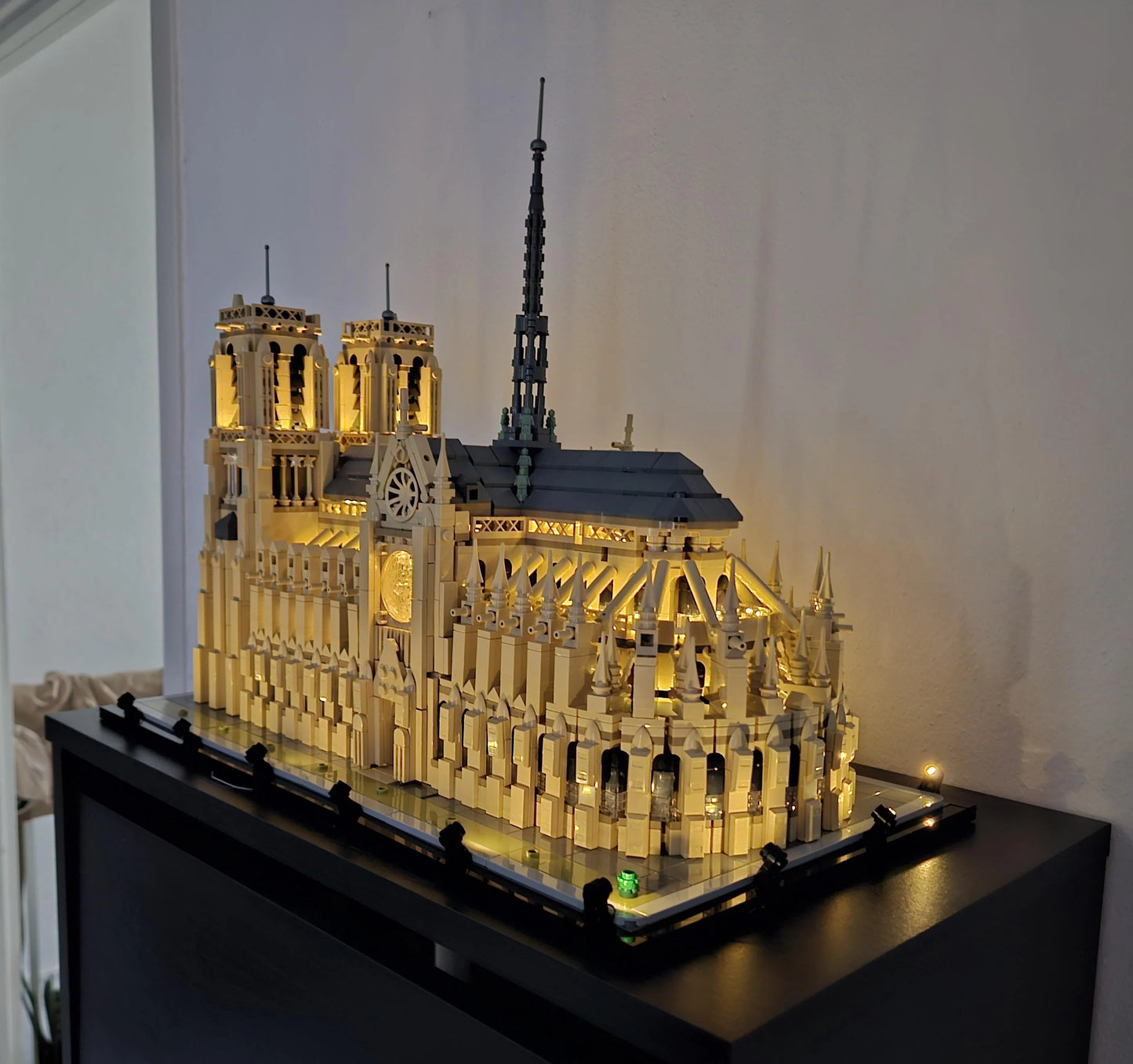 Catedral de Notre-Dame de Paris (4383 pe&ccedil;as)