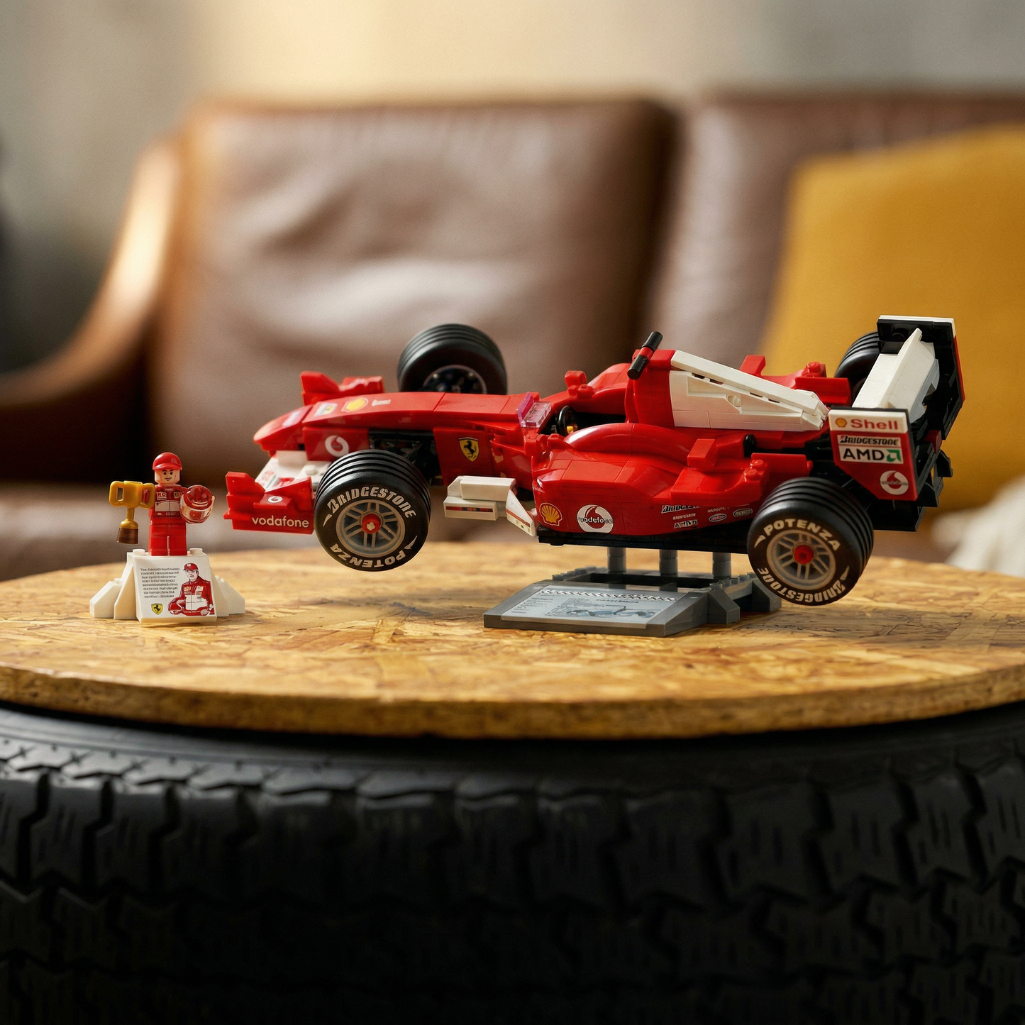Ferrari F2004 - Michael Schumacher (735 pe&ccedil;as)