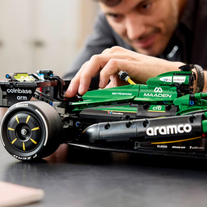 F&oacute;rmula 1 - Aston Martin AMR25 (1547 pe&ccedil;as)