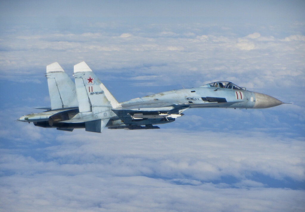 Ca&ccedil;a Sukhoi russo intercepta Boeing brit&acirc;nico e dispara m&iacute;ssil 'por engano'