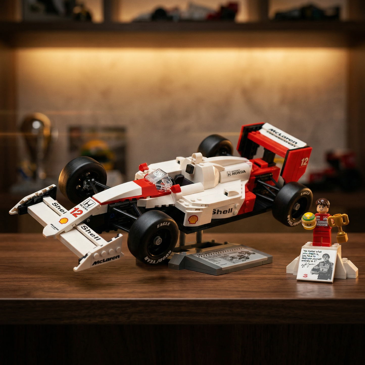 F&oacute;rmula 1 - McLaren MP4/4 + Ayrton Senna (693 pe&ccedil;as)