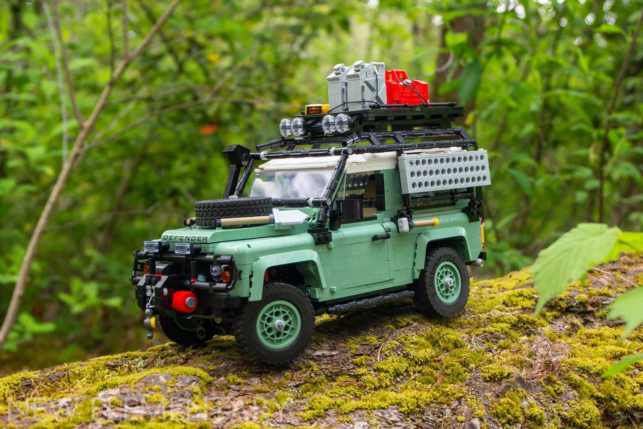Land Rover Defender 90 (2336 pe&ccedil;as) - Brics Craft