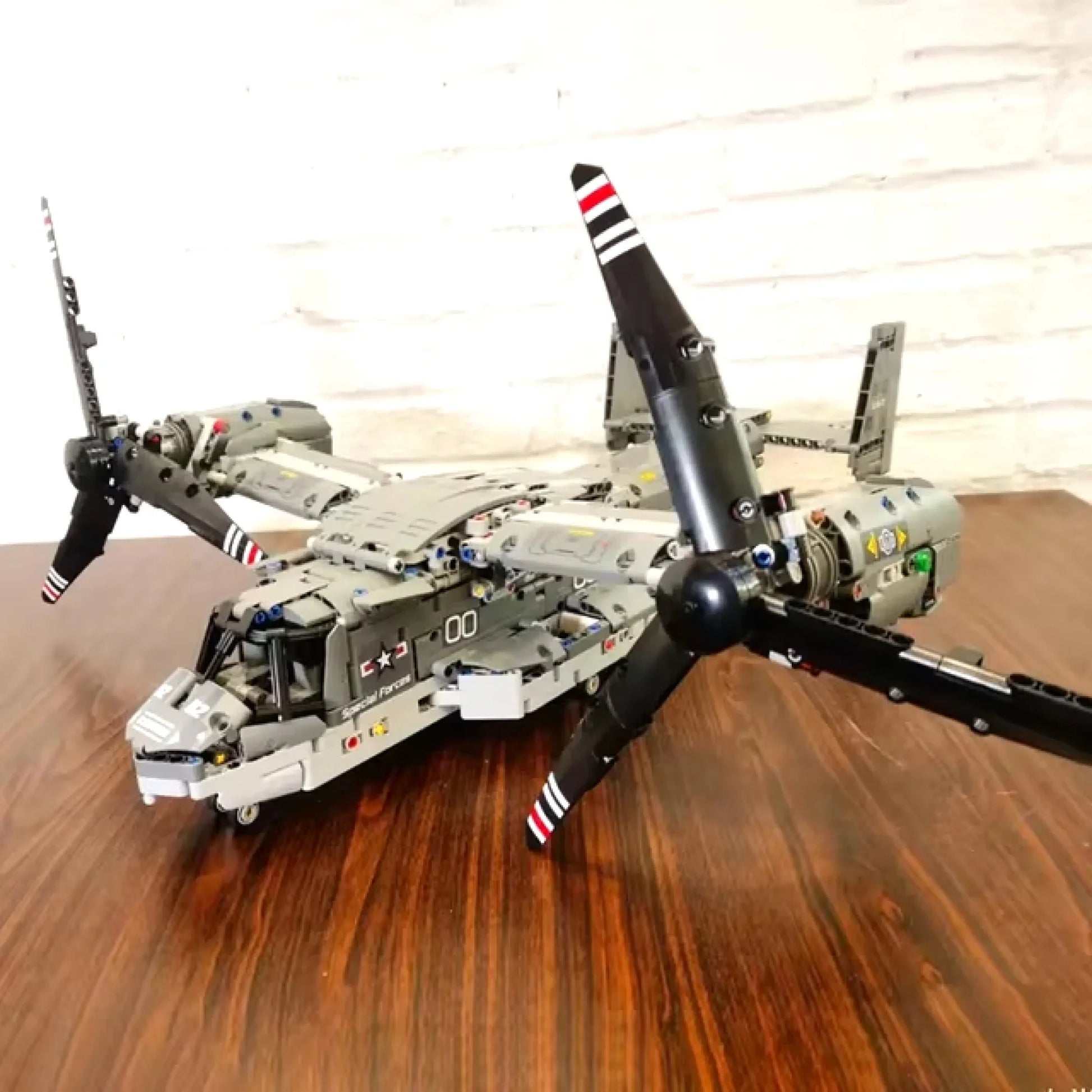 V-22 (1685 p&ccedil;s) - Brics Craft