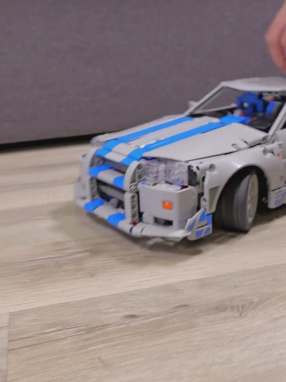 Nissan Skyline GT-R R34 - Velozes e Furiosos (1410 pe&ccedil;as)