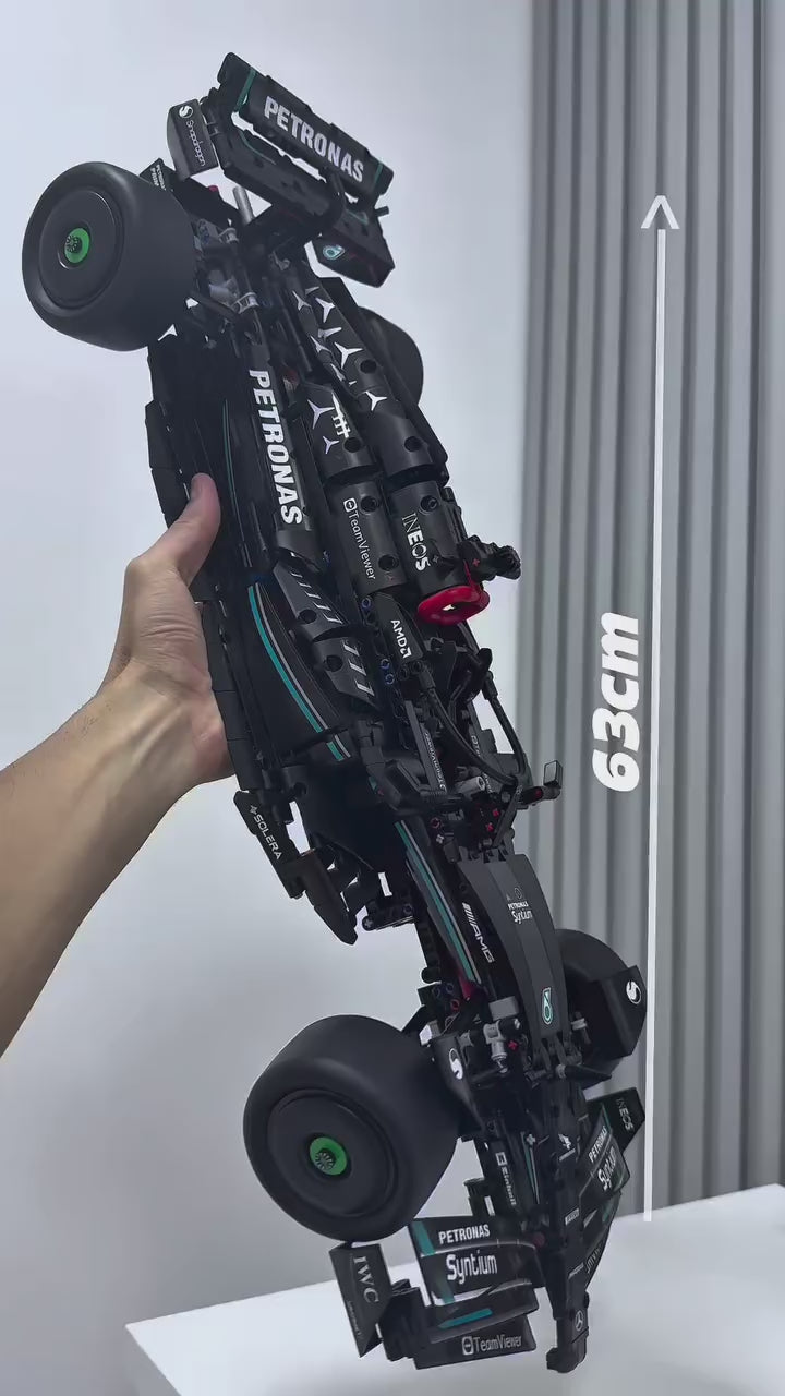 F&oacute;rmula 1 - Mercedes AMG W14 (1642 pe&ccedil;as)
