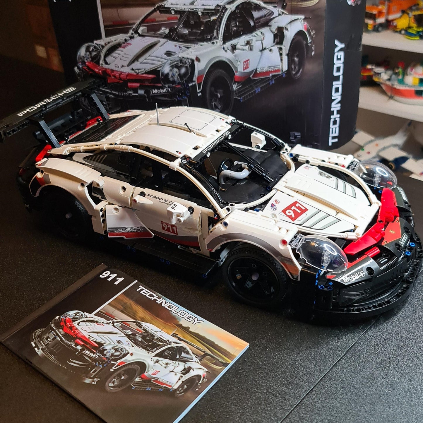 Porsche 911 RSR (1580 pe&ccedil;as)