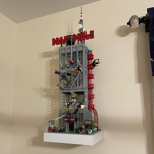 Clarim Di&aacute;rio do Homem-Aranha (3772 pe&ccedil;as)