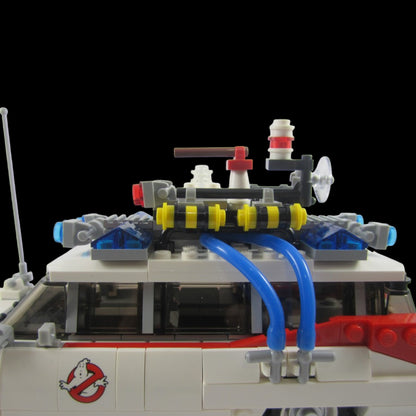 Cadillac ECTO-1 dos Ca&ccedil;a-Fantasmas (508 pe&ccedil;as)
