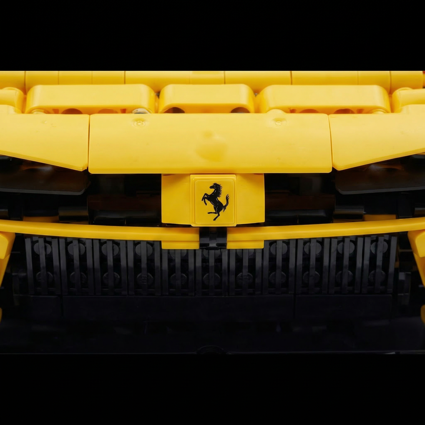 Ferrari Daytona SP3 Amarela (3778 pe&ccedil;as)