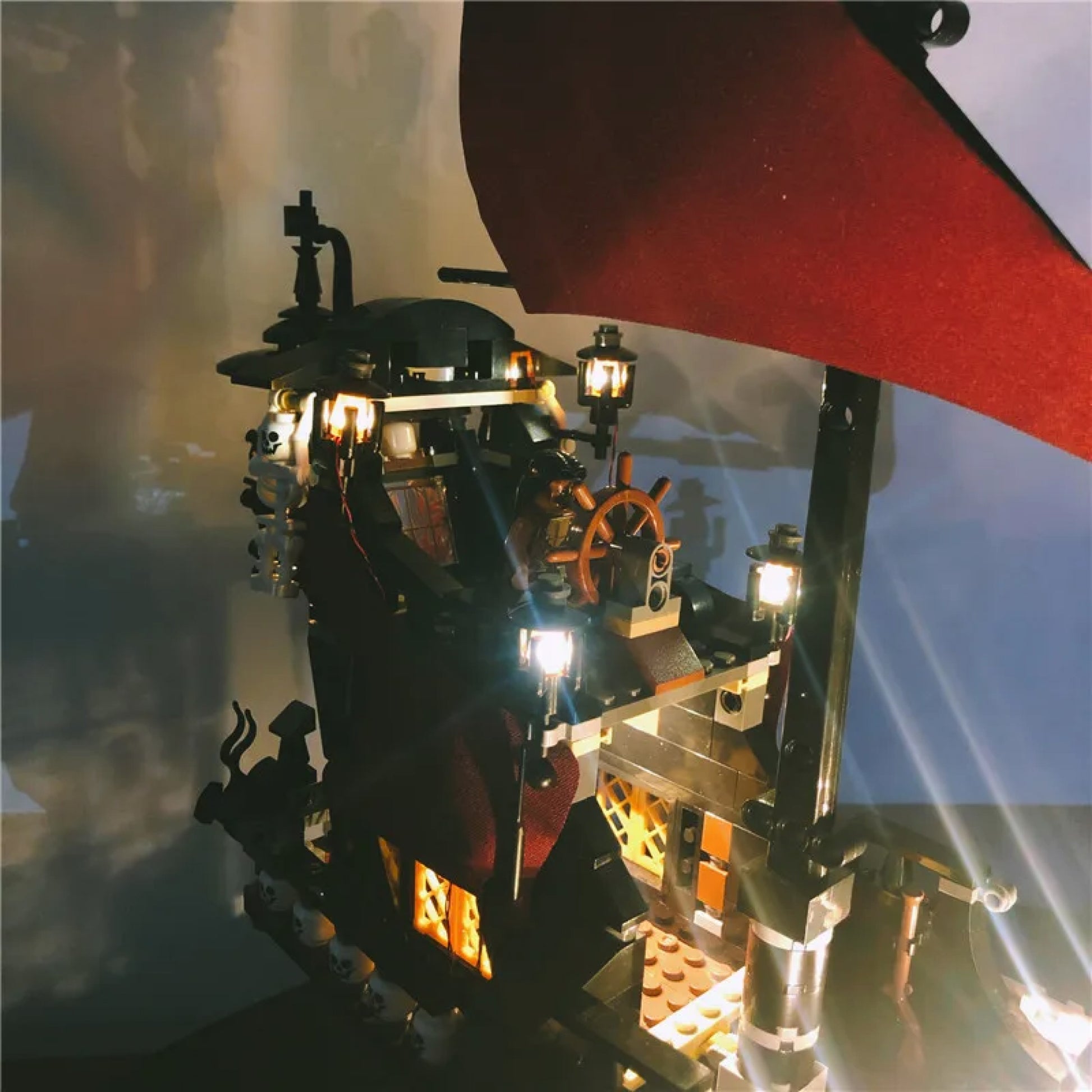 Kit de Ilumina&ccedil;&atilde;o para o Navio Vingan&ccedil;a da Rainha Ana (1097 pe&ccedil;as)