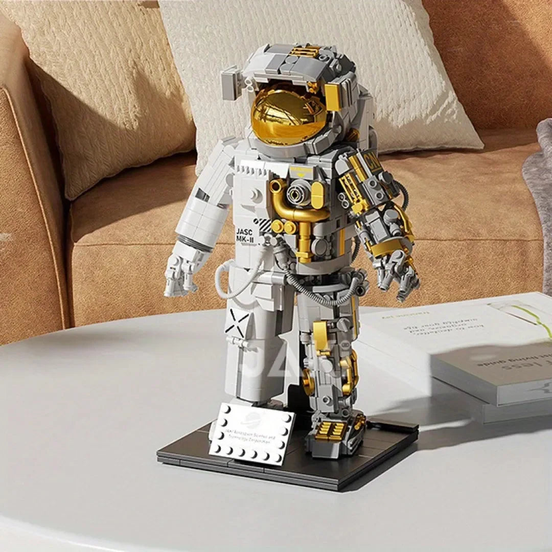 Astronauta em blocos de montar pronto para decora&ccedil;&atilde;o