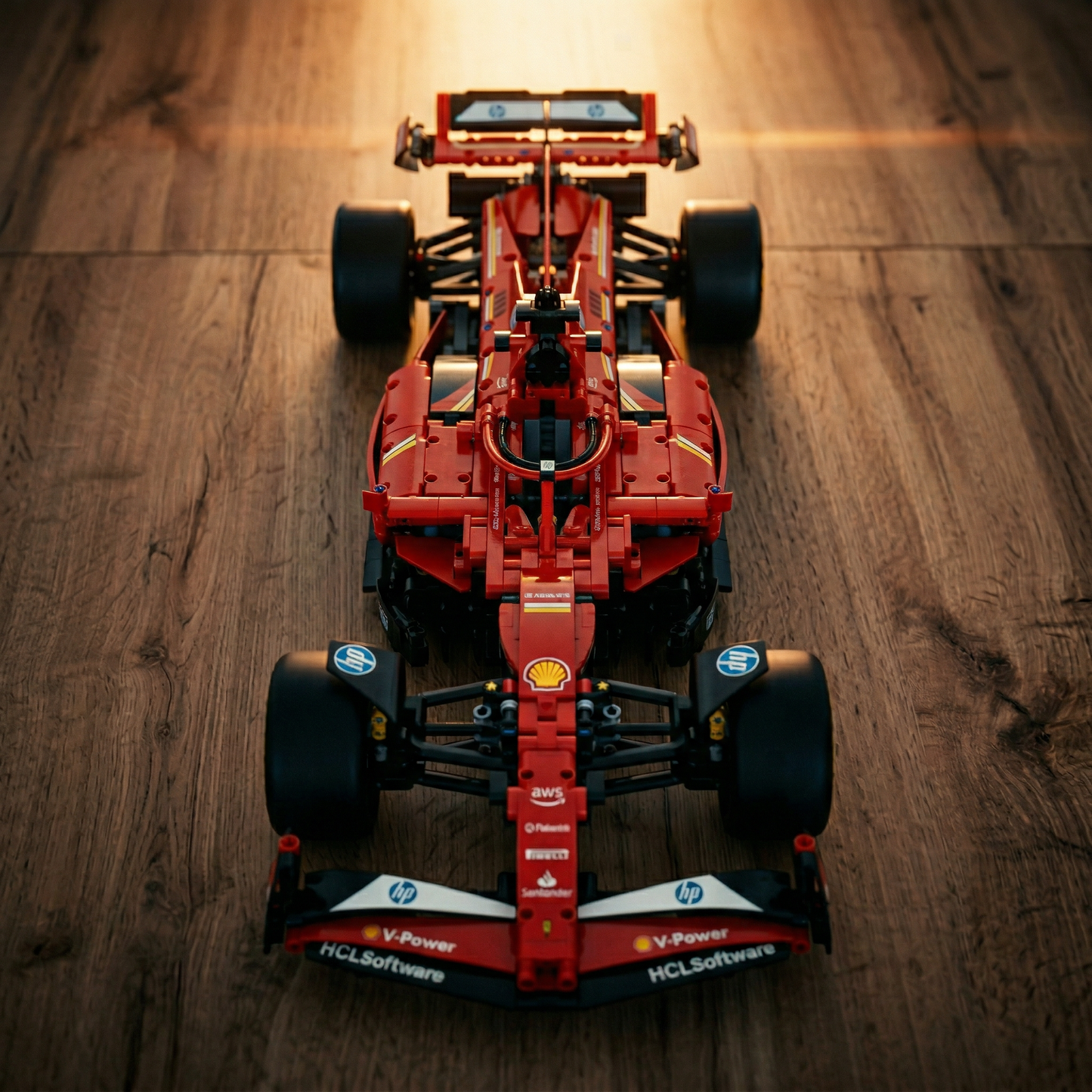 F&oacute;rmula 1 - Ferrari SF24 (1361 pe&ccedil;as)