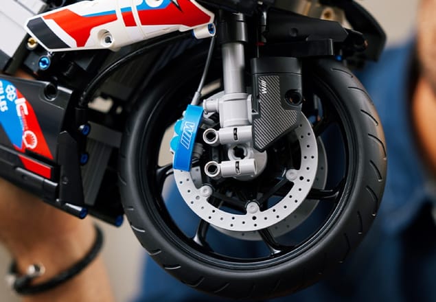BMW M 1000 RR 42130